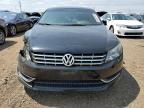 2014 Volkswagen Passat SE