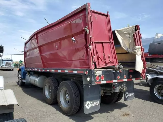 2006 Peterbilt 378