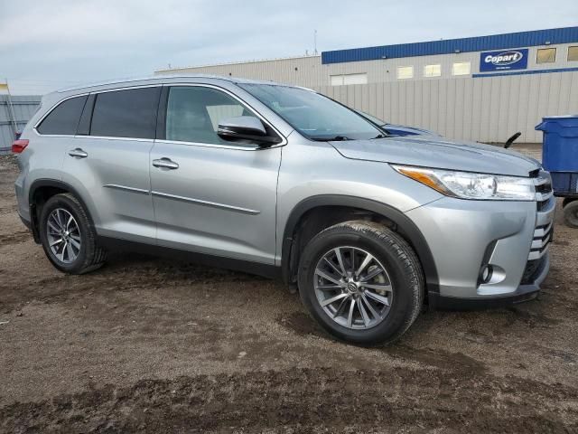 2019 Toyota Highlander SE