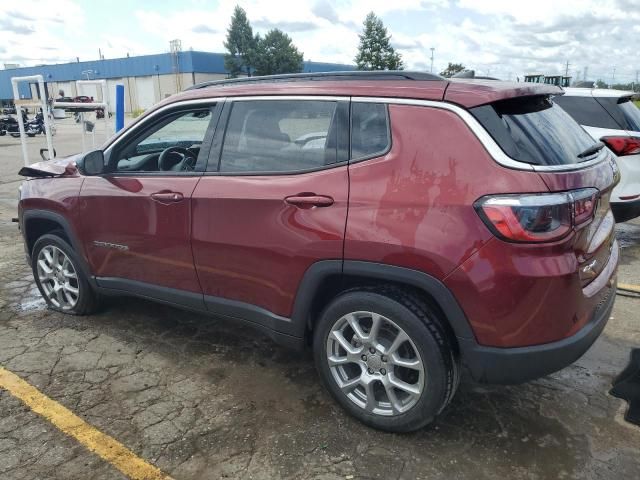 2022 Jeep Compass Latitude LUX