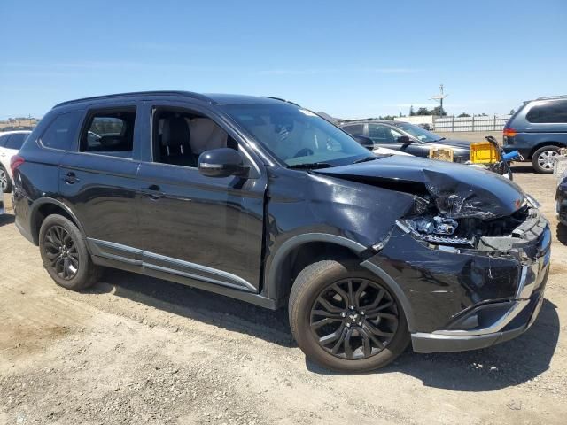 2019 Mitsubishi Outlander SE