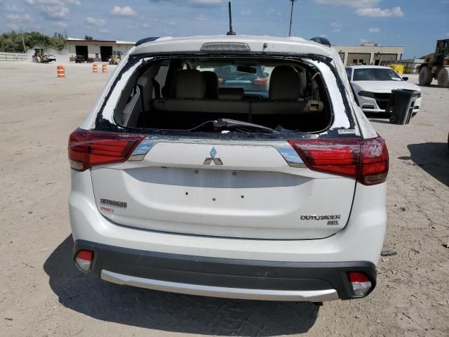 2016 Mitsubishi Outlander SE