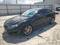 KIA Vehiculos salvage en venta: 2013 KIA Optima SX