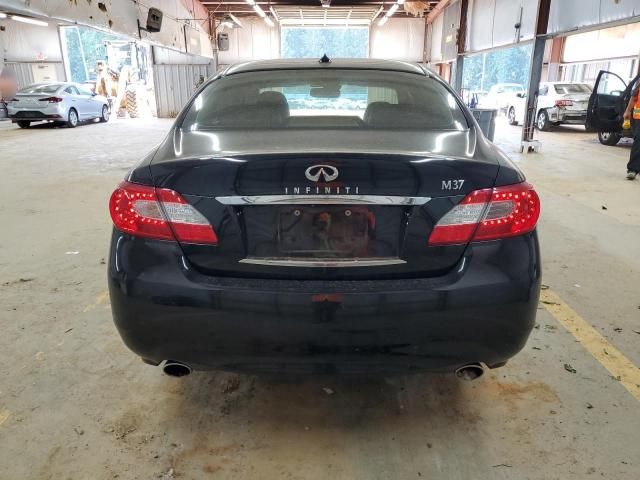 2012 Infiniti M37