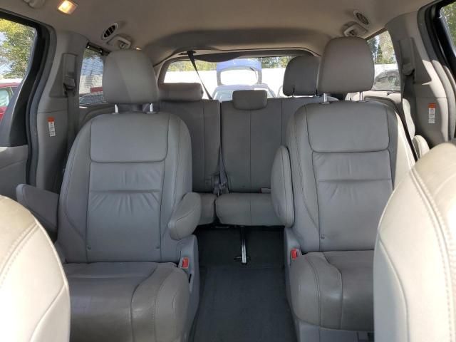 2016 Toyota Sienna XLE