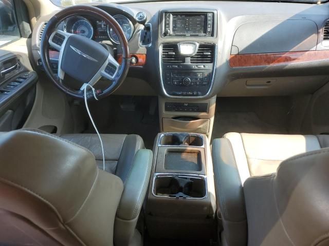 2014 Chrysler Town & Country Limited