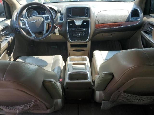 2012 Chrysler Town & Country Touring