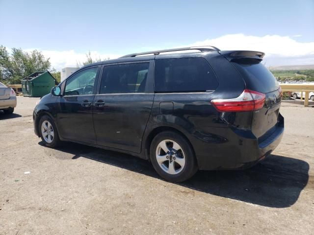 2015 Toyota Sienna LE