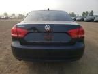 2014 Volkswagen Passat SE