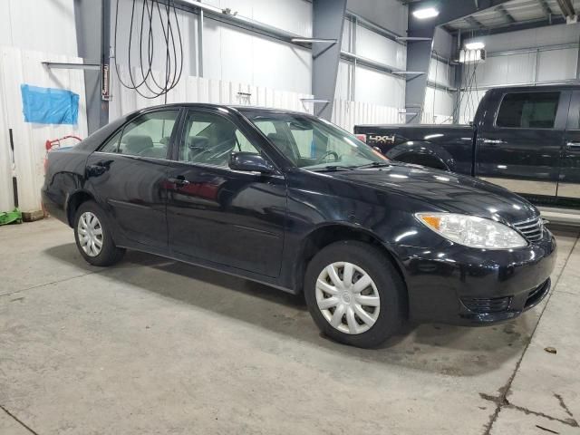 2005 Toyota Camry LE