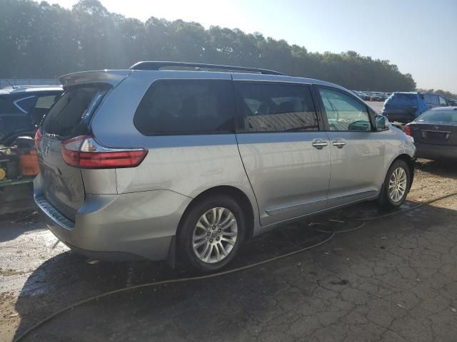 2015 Toyota Sienna XLE