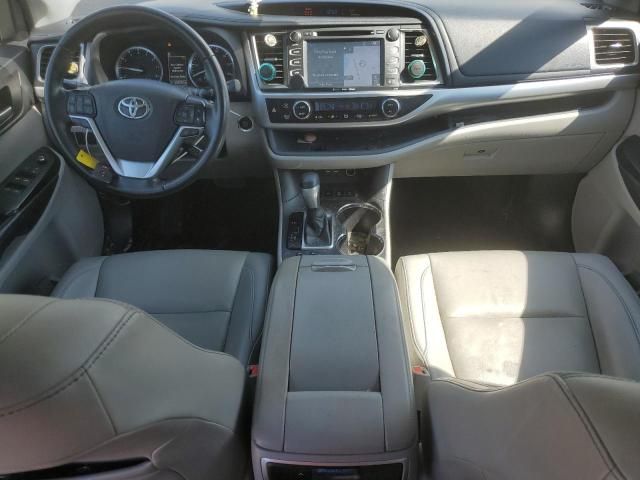 2019 Toyota Highlander SE