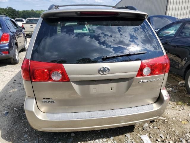 2006 Toyota Sienna XLE