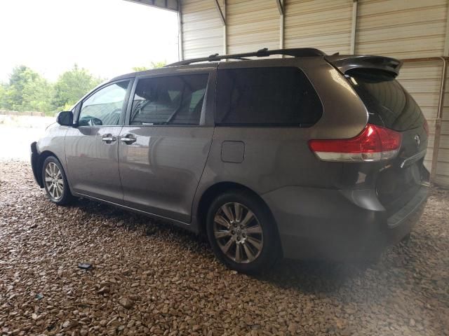 2011 Toyota Sienna XLE