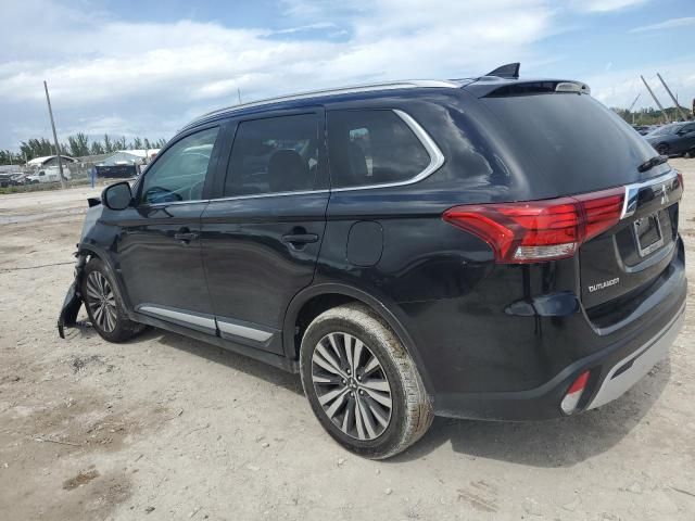 2020 Mitsubishi Outlander SE