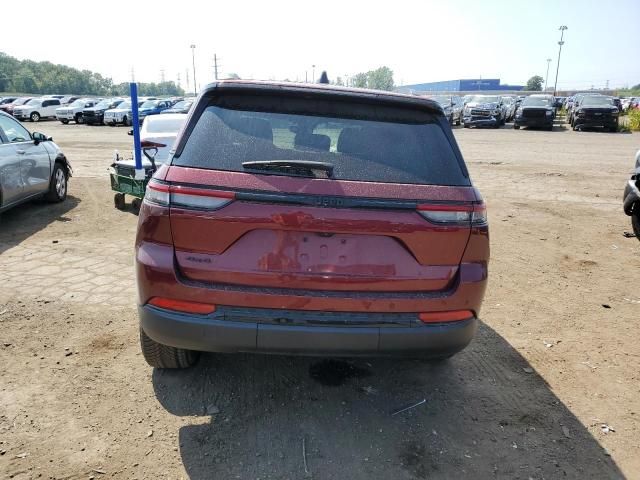 2022 Jeep Grand Cherokee Laredo