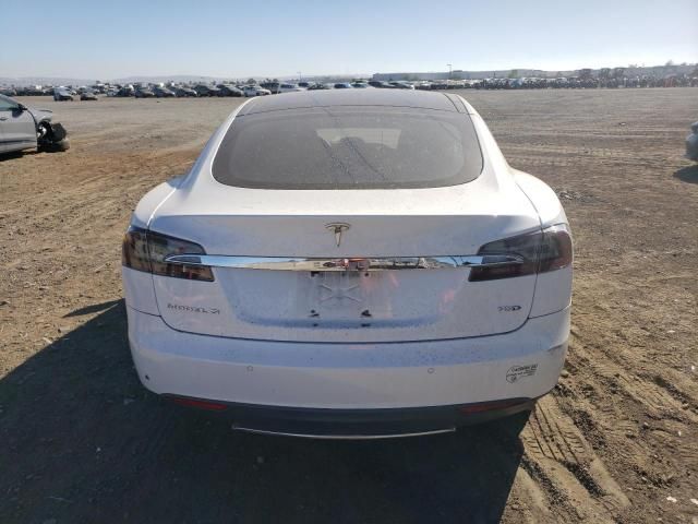 2015 Tesla Model S 70D