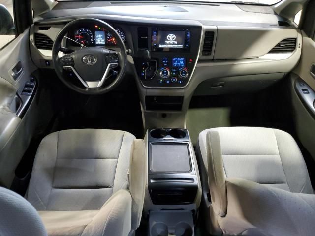 2015 Toyota Sienna LE