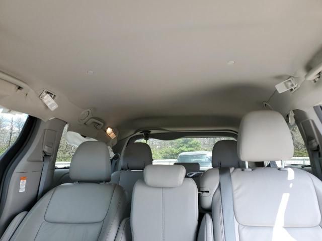 2017 Toyota Sienna XLE