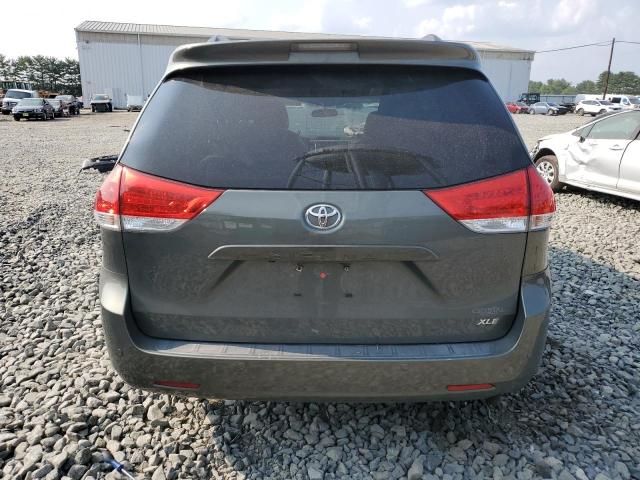 2014 Toyota Sienna XLE