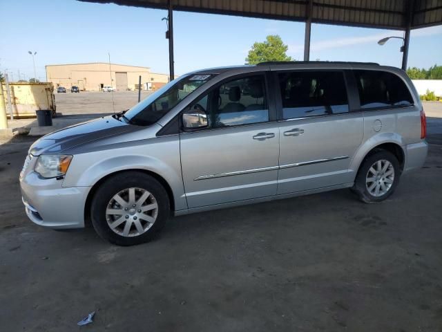 2011 Chrysler Town & Country Touring L