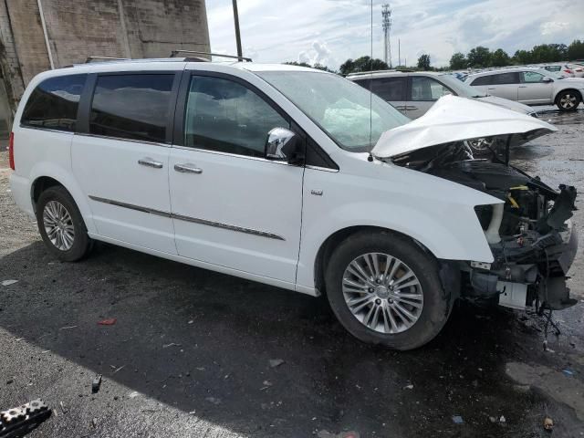 2014 Chrysler Town & Country Touring L