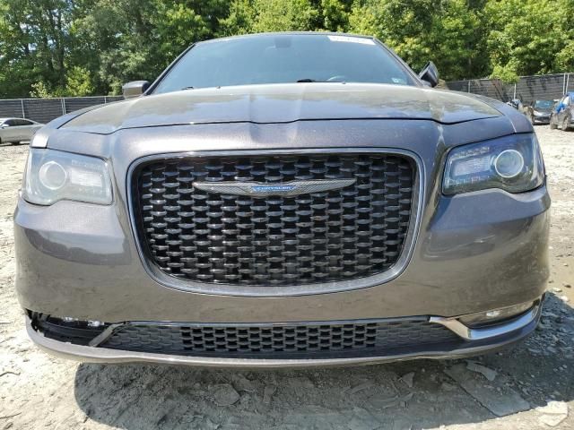 2016 Chrysler 300 S