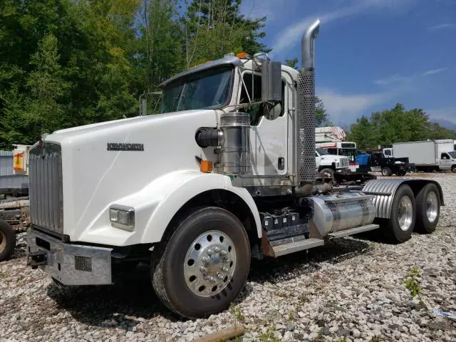 2016 Kenworth Construction T800