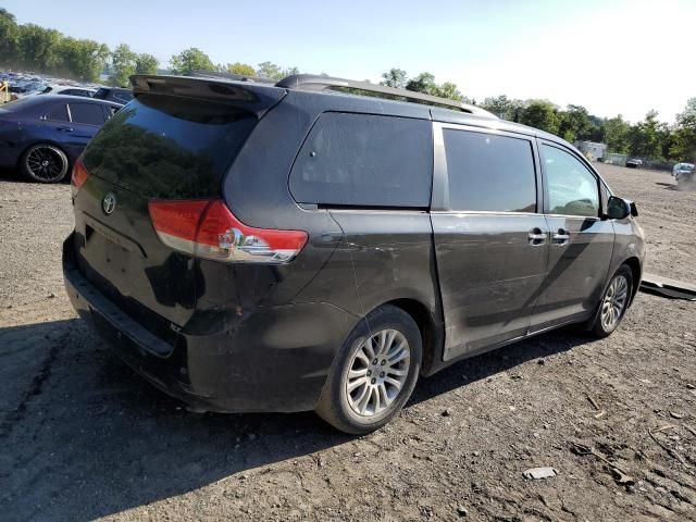 2012 Toyota Sienna XLE