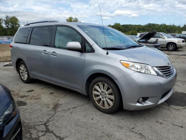 2013 Toyota Sienna XLE