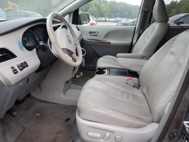 2014 Toyota Sienna XLE