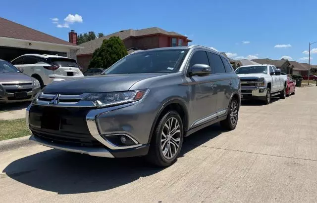 2017 Mitsubishi Outlander SE