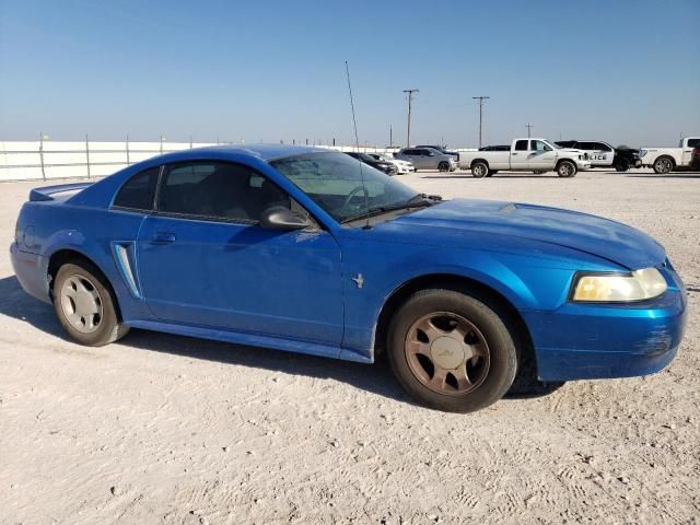 2000 Ford Mustang