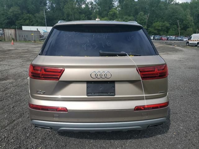 2019 Audi Q7 Premium Plus