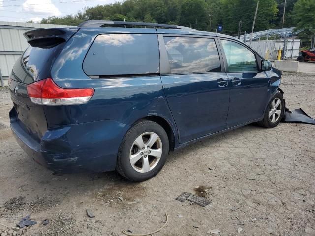 2011 Toyota Sienna LE