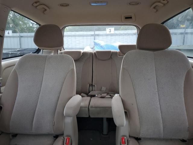 2012 KIA Sedona LX