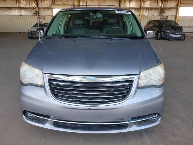 2014 Chrysler Town & Country Touring L