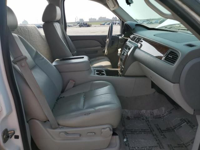 2011 Chevrolet Suburban C1500 LT