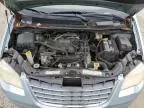 2010 Chrysler Town & Country LX