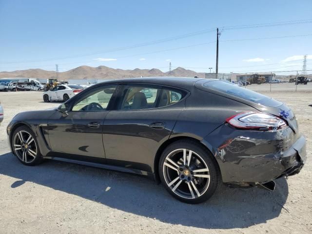 2014 Porsche Panamera 2