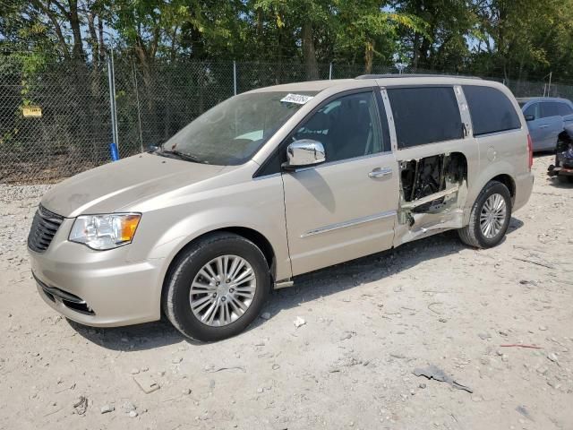 2016 Chrysler Town & Country Touring L