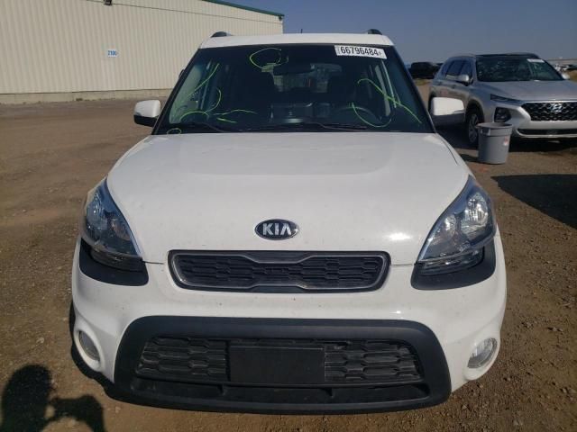 2013 KIA Soul +