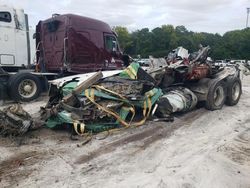 Salvage trucks for sale at Savannah, GA auction: 2018 Kenworth Construction T880