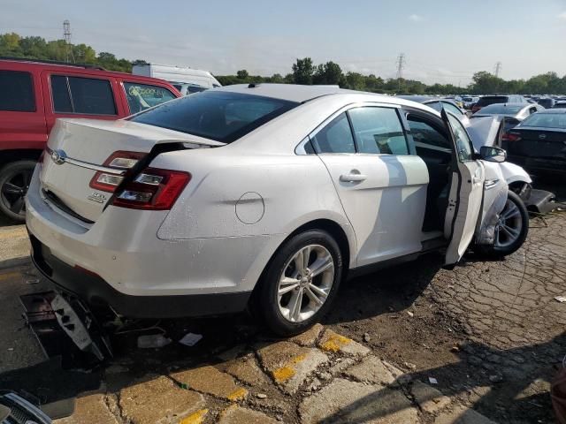 2018 Ford Taurus SEL