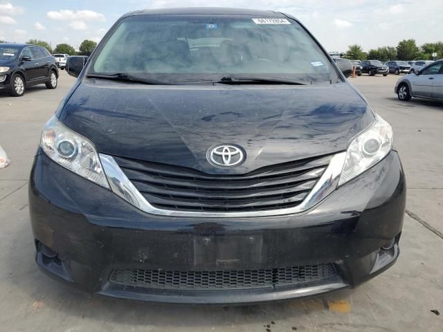 2017 Toyota Sienna LE