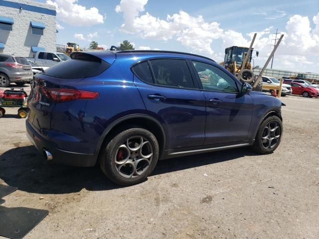 2018 Alfa Romeo Stelvio Sport