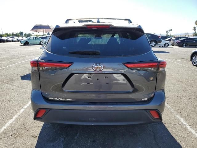 2022 Toyota Highlander XLE