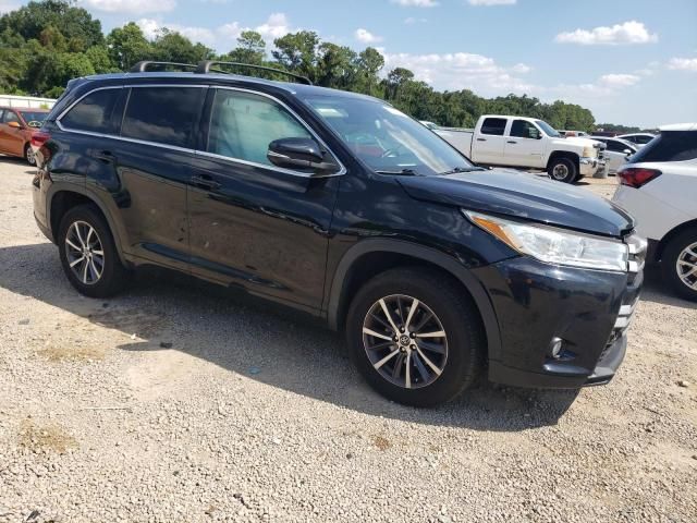 2018 Toyota Highlander SE