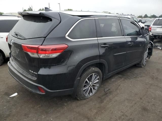 2019 Toyota Highlander SE