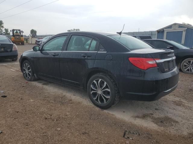 2013 Chrysler 200 LX